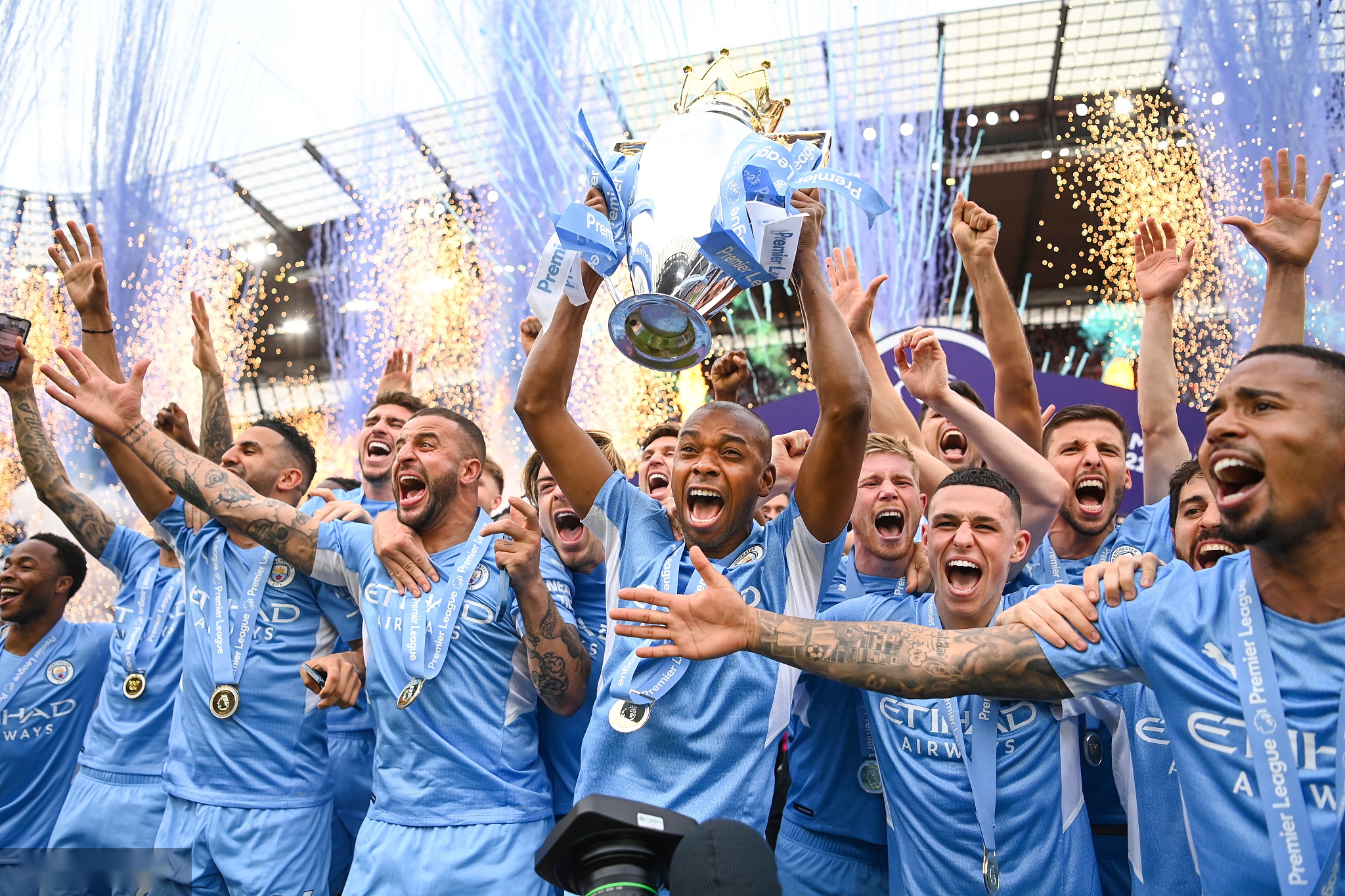 密的防守使 密的防守使